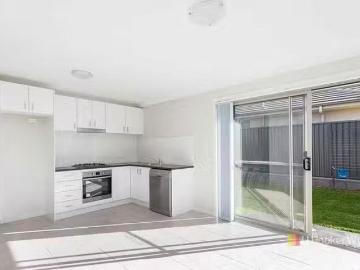 Just in! 86A Clinton Way, Hamlyn Terrace, NSW 2259