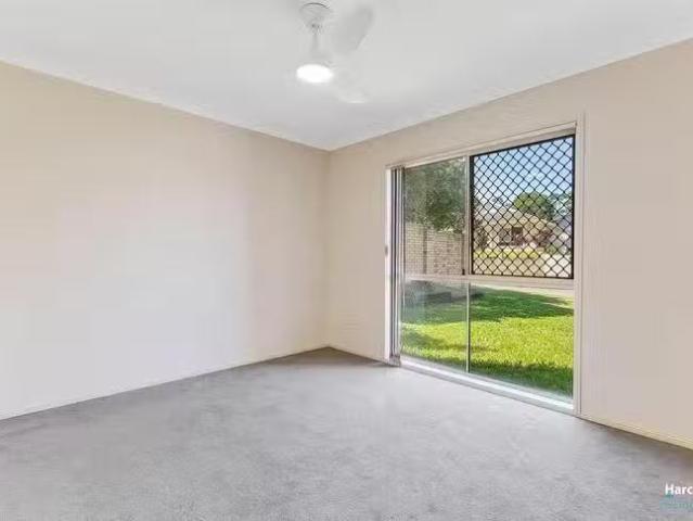 For Rent! 87 White Cedar Circuit, Stretton, QLD 4116