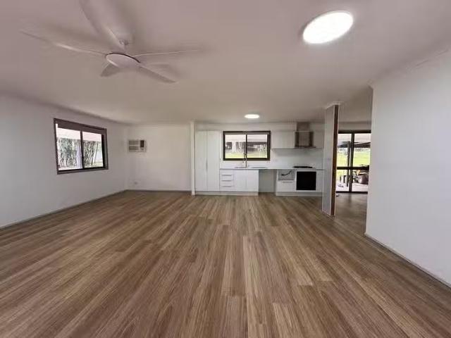 Unique 87 Whites Road, Landsborough, QLD 4550