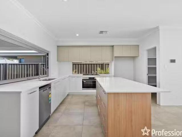 Unique 89 Crimson Boulevard, Forrestfield, WA 6058