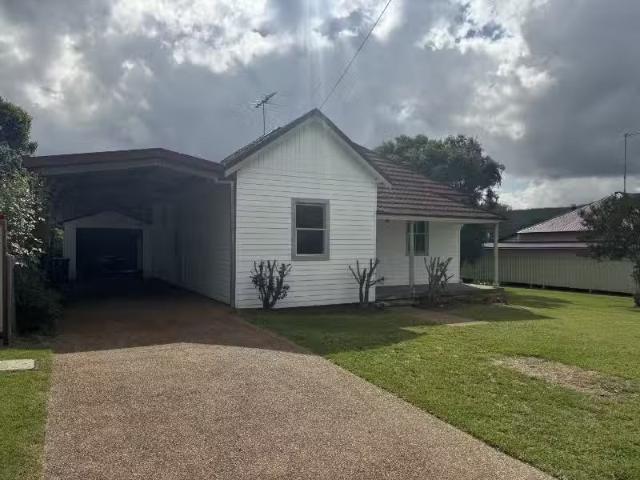 For Rent! 8 Victoria Street, PATERSON House for rent Listed b.