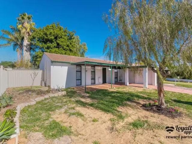Just in! 8 Foster Court, Calista WA 6167