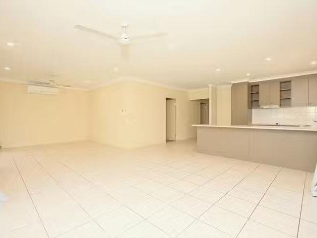 Charming 8 Fretwell Road, White Rock, QLD 4868