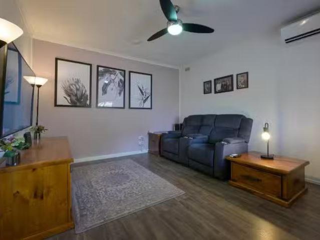 Nice 8 Galpin Street, Whyalla Stuart, SA 5608
