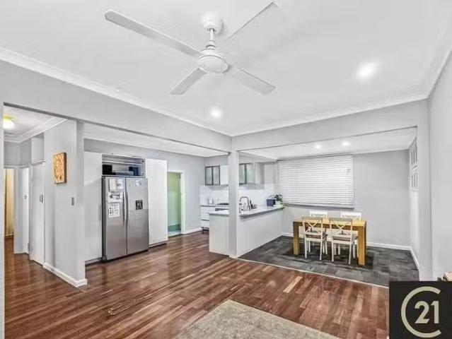 Just in! 8 Hales Street, Carey Park, WA 6230