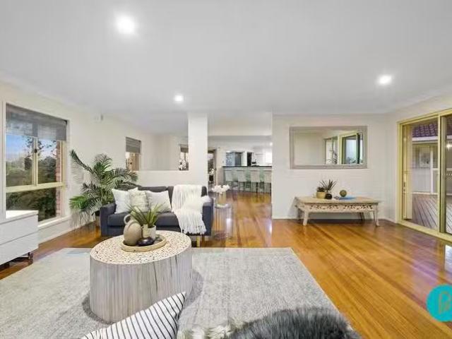Charming 8 Hotchkiss Place, Kuraby, QLD 4112