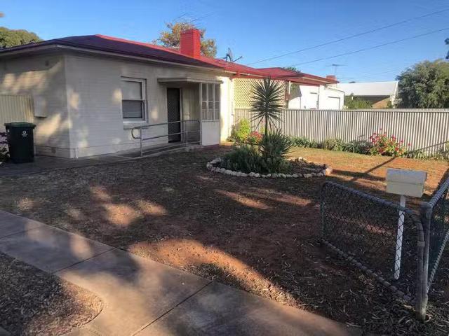 Just in! 8 Manston Street, Elizabeth South, SA 5112