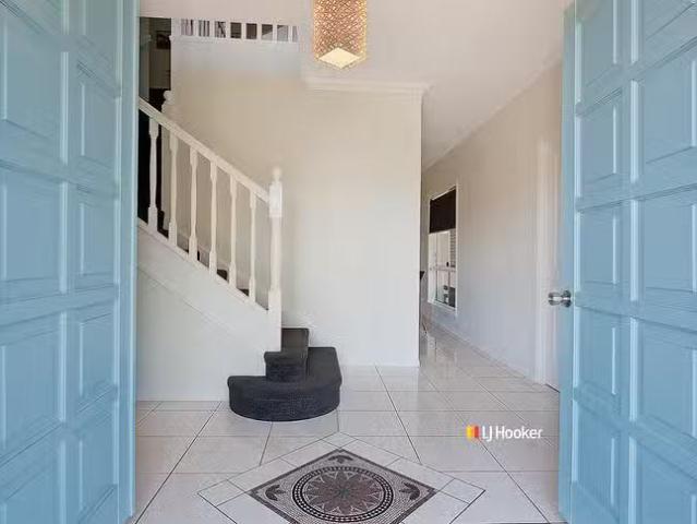 Rental! 8 Marsh Parade, North Lakes, QLD 4509