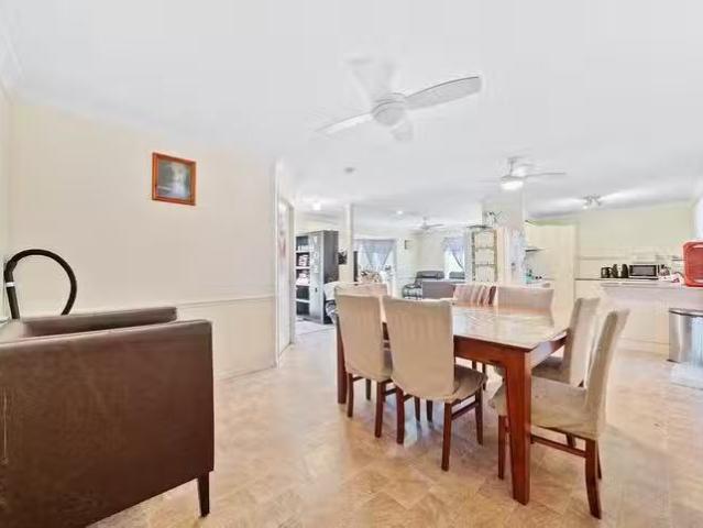 New 8 Paddies Crescent, Crestmead, QLD 4132