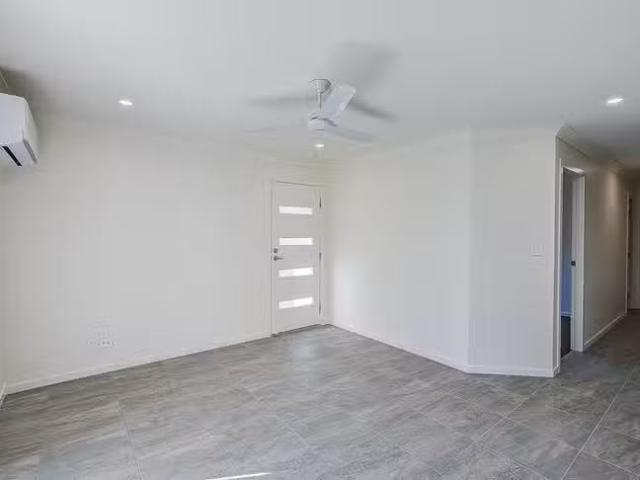 Rental! 8B Wildhood Lane, Bahrs Scrub, QLD 4207