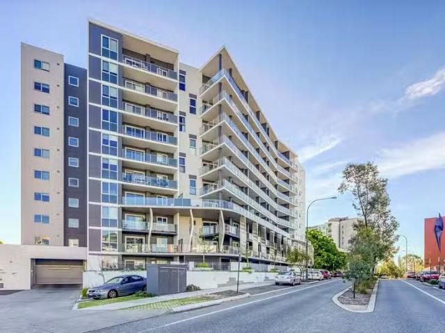 Charming 90/5 Rowe Avenue, Rivervale, WA 6103
