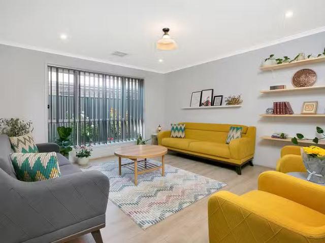 Cozy 90 Burnlea Parade, Blakeview, SA 5114