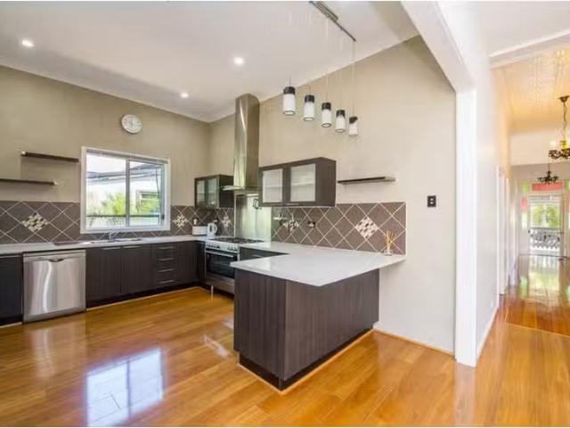 Deal! 90 Sydney Street, Muswellbrook House for rent Listed by.