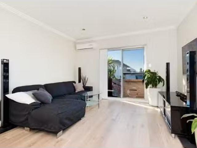 For Rent! 9/15 Jenkins Street, Collaroy Apartment for rent Li.