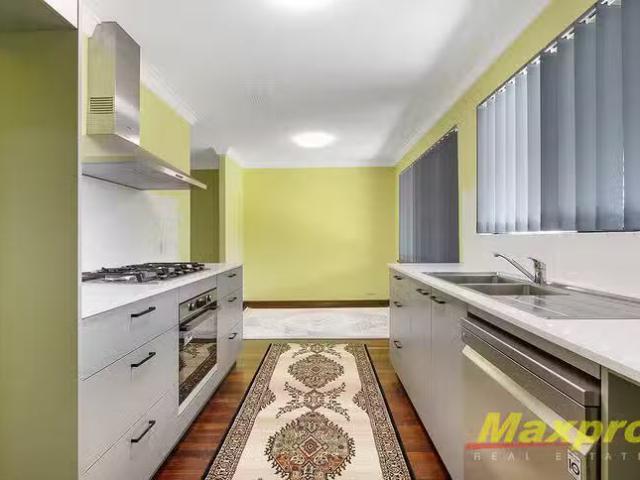 Charming 92 Watling Avenue, Lynwood, WA 6147