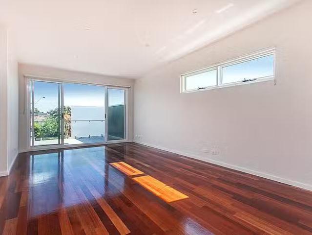 Cheap 9/385 Reynard Street, Pascoe Vale South, VIC 3044