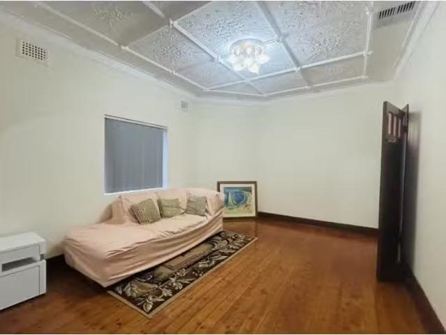 For Rent! 94 Harcourt Parade, Rosebery House for rent Listed.