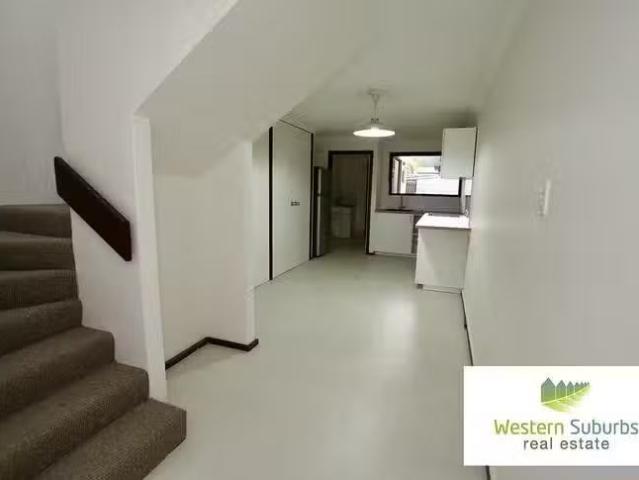 New 97 Fairway, Crawley, WA 6009