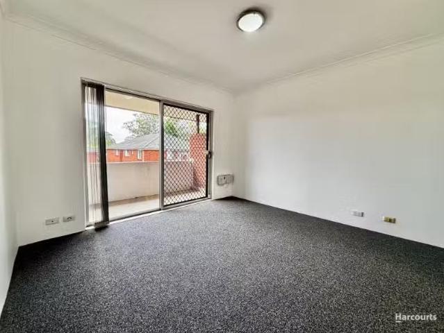 Cozy 9/86 Dumaresq Street, Campbelltown Apartment for rent Li.
