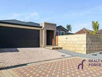 Cozy 9 Touraine Place, Darch, WA 6065