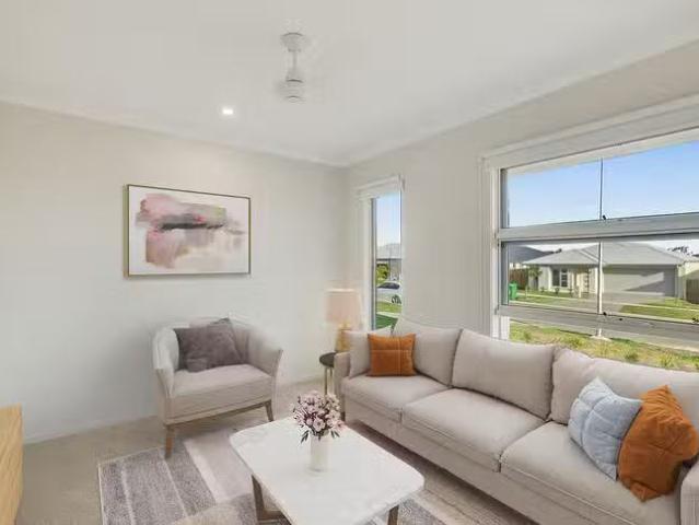 Rental! 9 Wattle Grove, Harristown, QLD 4350