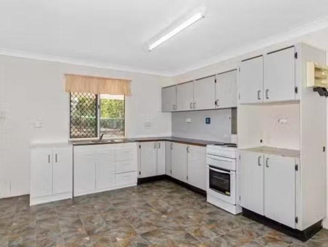 Unique 9 Blue Mountain Drive, Bluewater Park, QLD 4818
