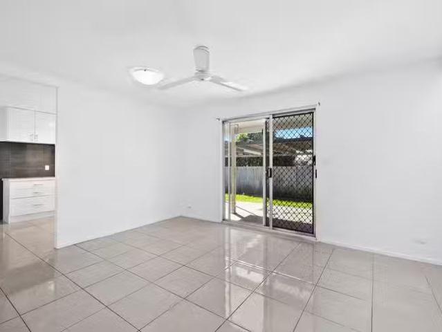 Charming 9 Brolga Avenue, New Auckland, QLD 4680