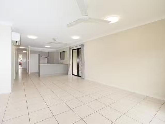 Rental! 9 Hillman Place, Bentley Park, QLD 4869