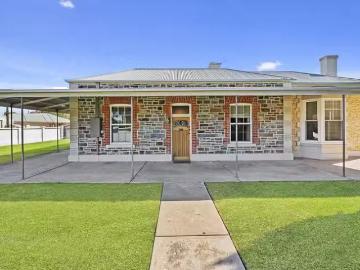 Unique 9 Milnes Road, Strathalbyn, SA 5255