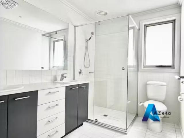 Just in! 9 Sauvage Street, Parkville VIC 3052