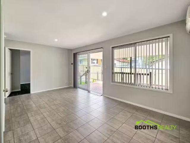 Deal! 9a Ocean View Road, Gorokan Apartment for rent Listed b.