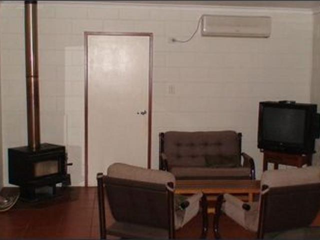 Rental Cottage on a farm. Quiet attractive surroundings