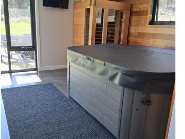 Rental Cygnet fully furnished