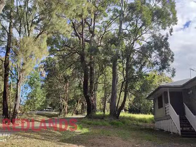 Charming A/2 Wanda Street, Macleay Island, QLD 4184