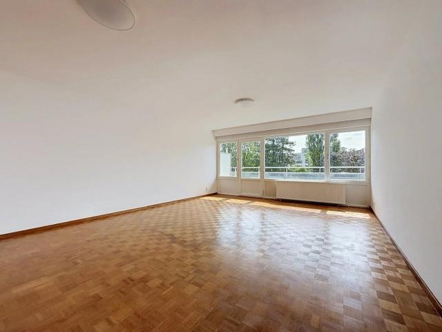 Rental Apartment Molenbeek Saint Jean 1,200 + 200 €/mont