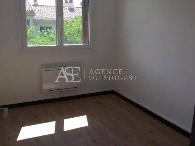 Rental apartment Aix en Provence, 4 rooms, 3 bedrooms, 67.8 m², €1,195 / Month Fees included