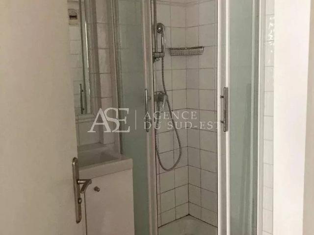 Rental apartment Aix en Provence, 1 room, 15.7 m², €588 / Month Fees included