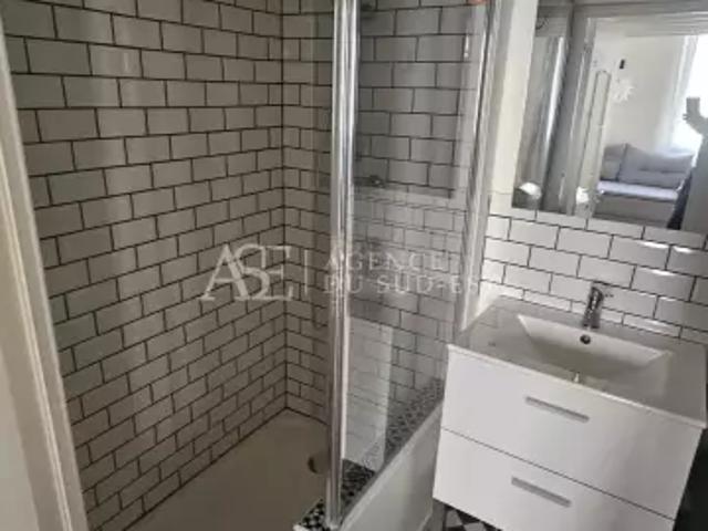 Rental apartment Aix en Provence, 1 room, 24.03 m², €810 / Month Fees included