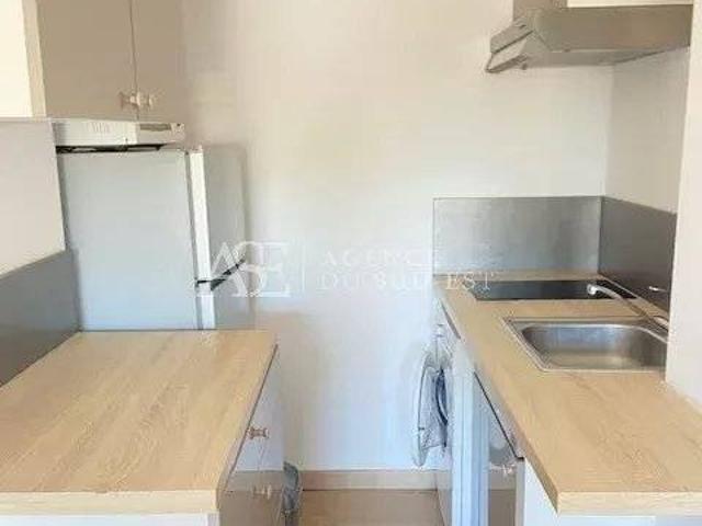 Rental apartment Aix en Provence, 1 room, 29.34 m², €790 / Month Fees included