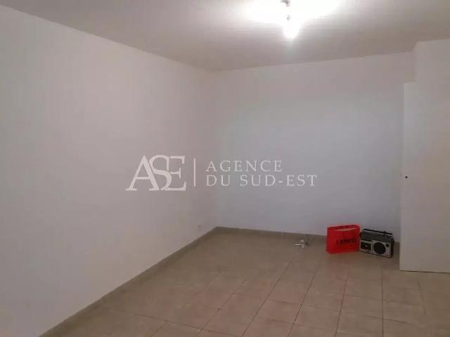 Rental apartment Aix en Provence, 1 room, 30.55 m², €783 / Month Fees included