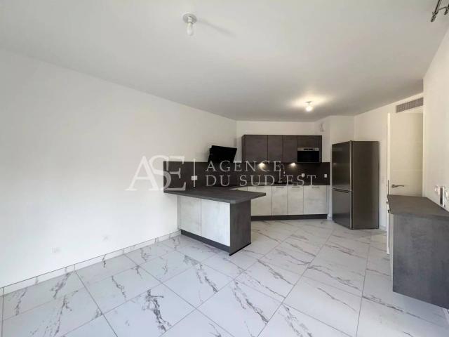 Rental apartment Aix en Provence, 2 rooms, 1 bedroom, 43.47 m², €1,250 / Month Fees included