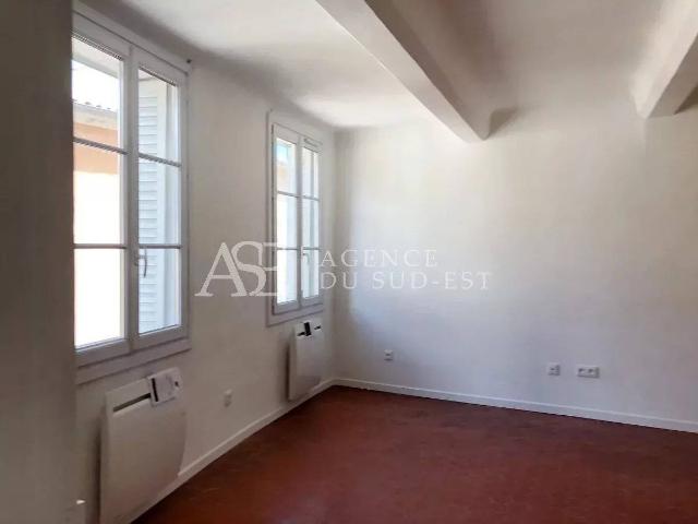 Rental apartment Aix en Provence, 2 rooms, 1 bedroom, 55.82 m², €883 / Month Fees included