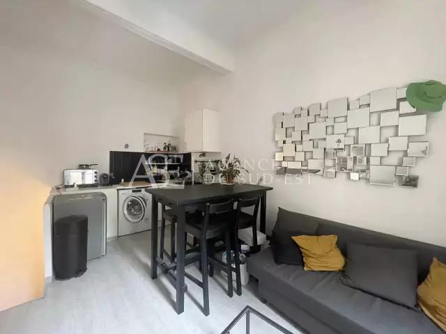 Rental apartment Aix en Provence, 2 rooms, 1 bedroom, 30.82 m², €833 / Month Fees included