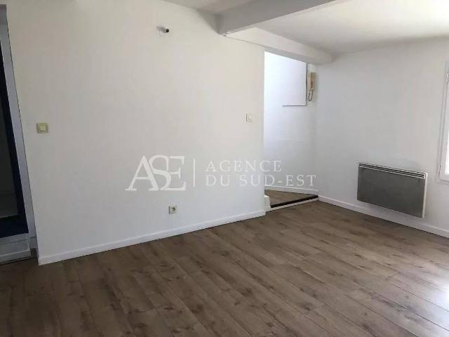 Rental apartment Aix en Provence, 2 rooms, 1 bedroom, 34.5 m², €850 / Month Fees included