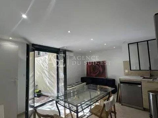 Rental apartment Aix en Provence, 2 rooms, 1 bedroom, 36.36 m², €900 / Month Fees included