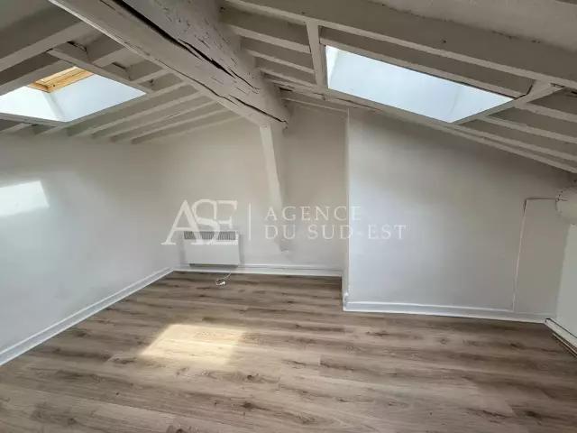 Rental apartment Aix en Provence, 3 rooms, 2 bedrooms, 44.31 m², €904 / Month Fees included