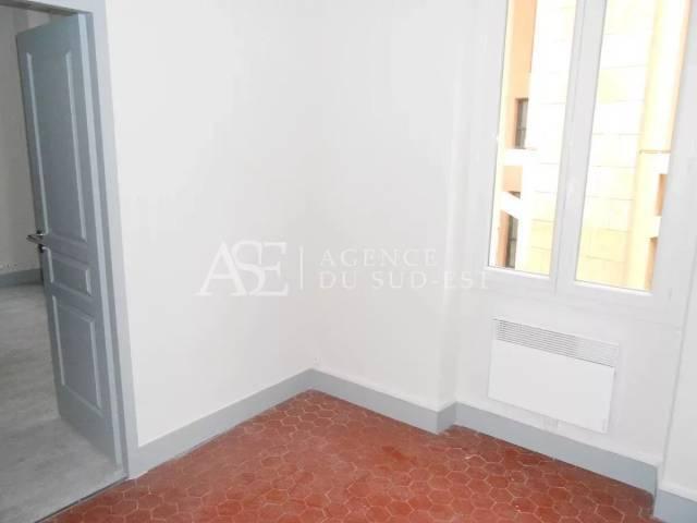 Rental apartment Aix en Provence, 3 rooms, 2 bedrooms, 46.84 m², €1,113 / Month Fees included