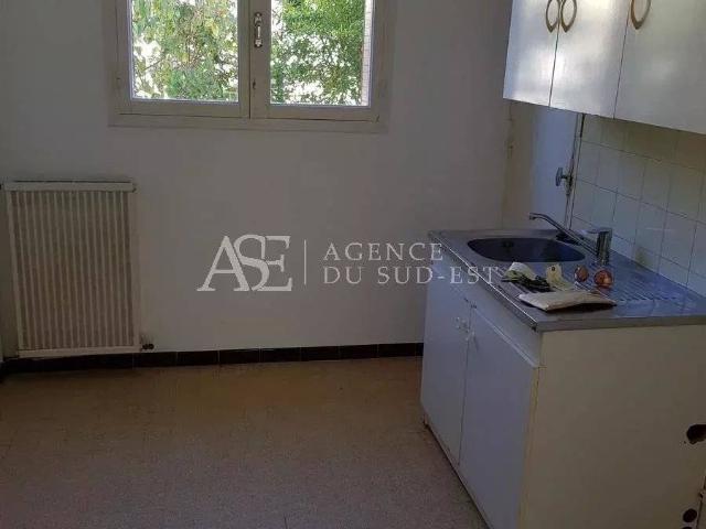 Rental apartment Aix en Provence, 3 rooms, 2 bedrooms, 60.39 m², €1,100 / Month Fees included