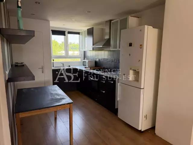 Rental apartment Aix en Provence, 3 rooms, 2 bedrooms, 66.36 m², €1,100 / Month Fees included