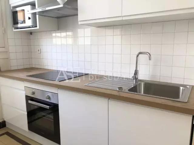 Rental apartment Aix en Provence, 3 rooms, 2 bedrooms, 77.02 m², €1,394 / Month Fees included
